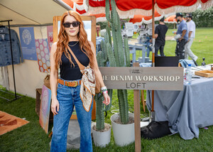 iheartemmaroberts_campppoosh_coachella_28429.jpg