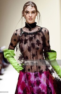 julieM s02tarloyanHC-.jpg