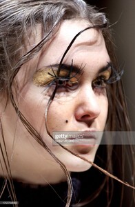 julieM s02tarloyanHC-2ee.jpg