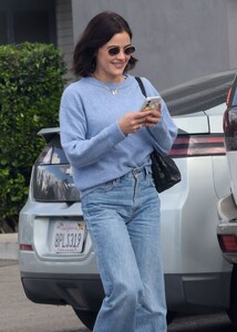 lucy-hale-s-studio-city-style-casual-errands-april-25-2.jpg