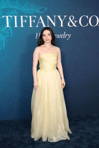 mikey-madison-at-tiffany-co.-celebrates-launch-of-blue-book-2025-sea-of-wonder-in-new-york-city-04-25-2025-9.jpg
