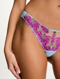 morgandetoi.com tanga-en-dentelle-bleu-femme-vue4-32536311024240300.jpg