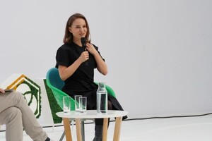 natalie-portman-at-change-now-event-in-paris-04-26-2025-1.jpg