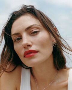 phoebe-tonkin-for-russh-magazine-2025-1.jpg
