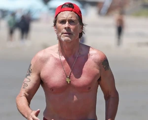 rob-lowe-22apr25-0004.thumb.webp.d08aac608dda4ecf53ace442b03a6c8a.webp
