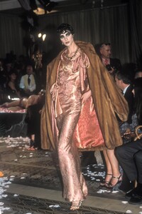 seubert s99jGalliano-rtw-41.jpg