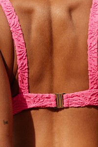 yse-maillot-triangle-jolis-reflets-rose-bonbon6.jpg