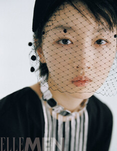 zhouDongyu_elle2.thumb.jpg.ce04cb8f5e44425523bd797acd663588.jpg