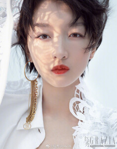 zhouDongyu_grazia3.thumb.jpg.3145c79253798a458a85009074b0973a.jpg