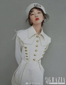 zhouDongyu_grazia4.thumb.jpg.79d5a2230b196e79b6a562a577207b9c.jpg