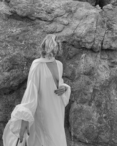 [2025.04.29] revolve_491427330_18505636747062117_2964088491516640633_n.jpg