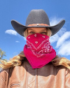 [2025.04.30] josephineskriver_491448744_18504853837020326_311532764839135444_n.jpg