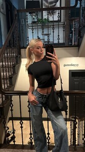 [2025.05.01] livvydunne_3623016633083486039.jpg