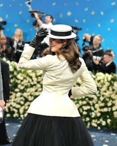 [2025.05.09] monicabarbaro_496314649_18503022949044851_3263753011395102217_n.jpg