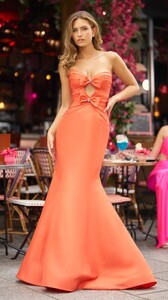 2025_05.10sherrihill_DJe4g5zpQsN.thumb.jpg.094ad578337dd1ba229cac724ab8a6b7.jpg