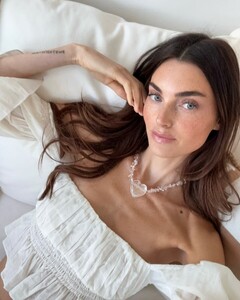 [2025.05.11] celinebethmann_496705064_18346264726158308_5140334842633562192_n.jpg