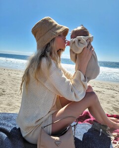 [2025.05.11] hoskelsa_496973972_18503263546010569_6481284557336366765_n.jpg