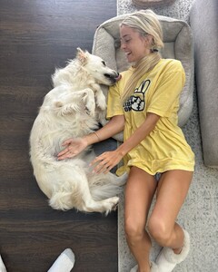 [2025.05.11] thatgirlroux_496972699_17920179813085291_726677418732831016_n.jpg