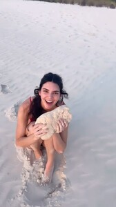 [2025.05.15] kyliejenner_DJrkYSOJCna.jpg