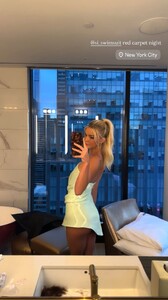 [2025.05.15] livvydunne_3633388388259572785.jpg