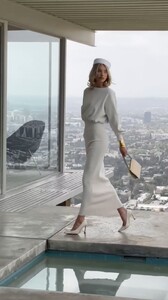 [2025.05.19] revolve_DJ22Sacy8AZ.jpg