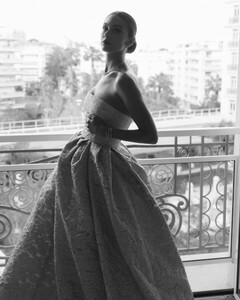 [2025.05.20] carmellarose_499722202_18511898122035727_3575522962224873500_n.jpg