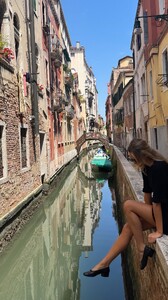 [2025.05.21] lindsaydemyan_3637563553366014143.jpg