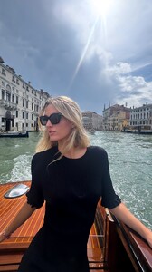 [2025.05.21] lindsaydemyan_3637564121870424686.jpg