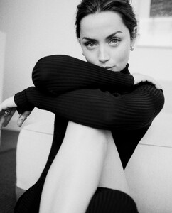 [2025.05.22] wwd_500248861_18498156646005354_1579215791978055424_n.jpg