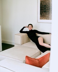 [2025.05.24] jennychohair_500696972_18509932927043699_4632321656650147401_n.jpg