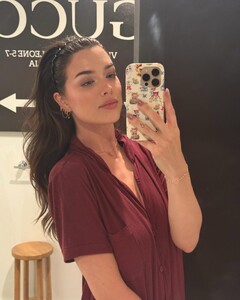 [2025.05.25] heylaurensummer_500961949_18407130673129844_1987075563663273078_n.jpg