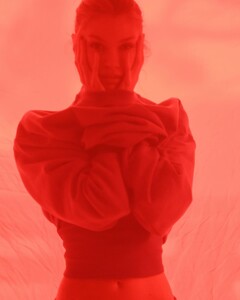 [2025.05.05] stellamaxwell_496189813_18512966302030343_847037047224646701_n.jpg