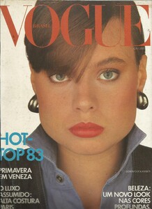 596437992_DominiqueKamber-Vogue-Brasil-2.jpg.194b70f6f4434f4f1548c88922ae696a.thumb.jpg.3faa44ea04ad81cbf0305b62716f0541.jpg