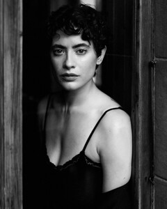 682c383166e795c8a1eec133_Annina_0525_Miahmanagement (4).jpeg