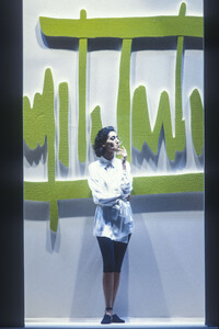 Angelo Tarlazzi 1992 Women RTW 99.jpg