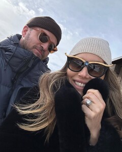 Birthday vibes so bright I had to see it with my third eye. Thanks for all the lovely wishes!.jpg