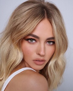 Caroline Kelley - Hung Vanngo [2021.02.25] 3.jpg