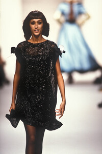 Chanel 1991 Haute Couture 11.jpg