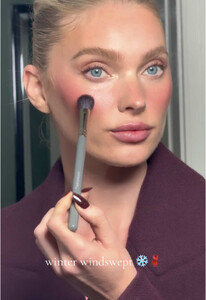 ElsaHosk-TikTok07.thumb.jpg.5b3d2ac2a3c1e1afd3e5deb6ae3d0d64.jpg