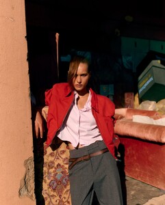 Financial Times - HTSI Magazine 05172025_3.jpg