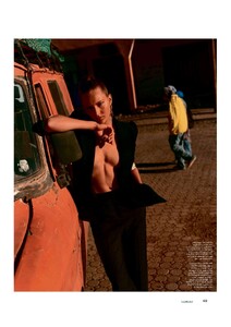 Financial Times - HTSI Magazine 2025_5.jpg