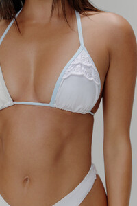 Frankiesbikinis-NickTop-SpringCloud-Detail_3131aca2-bf30-4fcc-9a31-dc73526e2da1.jpg