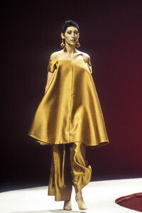 Guy Laroche 1993 Haute Couture 54.jpg