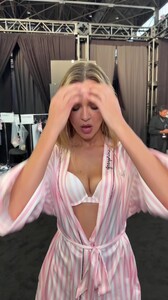 Josephine Skriver - TikTok 111.jpg