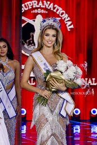 JustynaZ - MissSupranational'24 - 486731462_1084348793729039_2724438562551978254_n.jpg