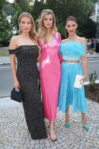 JustynaZ - assorted (onWF) - 8008482.jpg