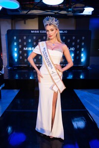 JustynaZ - assorted (onWF) - 8317447.jpg