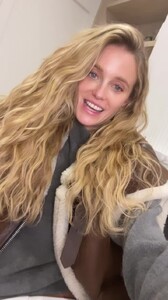 Kate Bock - TikTok 63.jpg