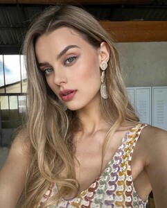 KrystynaP - MetroModels portfolio - 1668166936-da844c07d.jpg