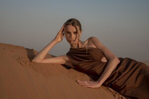 Krystyna Pyszková - UAE shoot c Feb23 -  1.jpeg